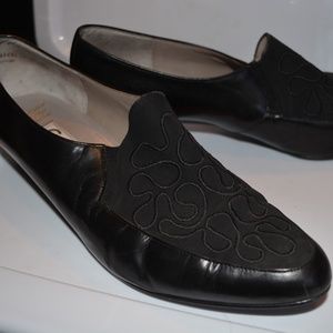 EUC  THE COOLEST BLACK FLATS EVER!!  GABOR